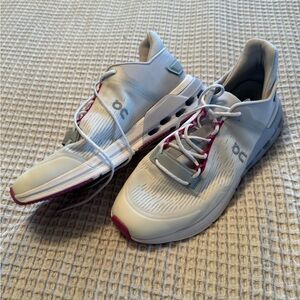 On Clouds x Free People Women's Cream and Pink Shoes